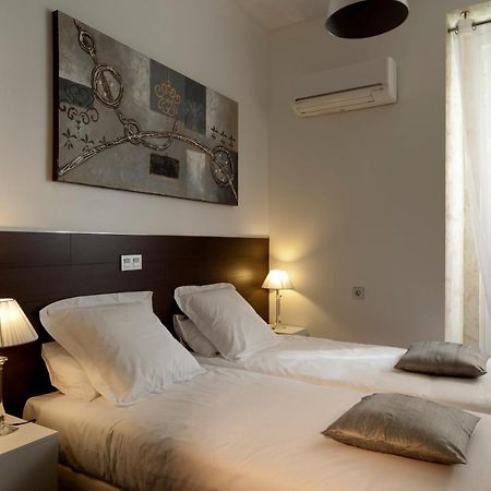 Thc Latina Hostel Madrid Dış mekan fotoğraf
